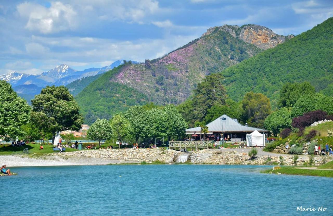 Camping Du Bourg ディーニュ・レ・バン エクステリア 写真